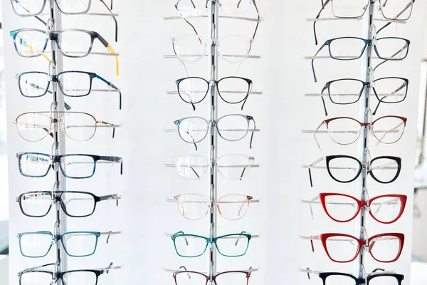 Glasses Optometrist Shelf New Trendy Colorful Spectacles Display Window Retail — Foto Stock