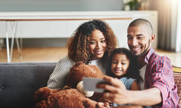 Family Time Best Time Selfie Adorable Little Girl Taking Selfies — Stock Fotó