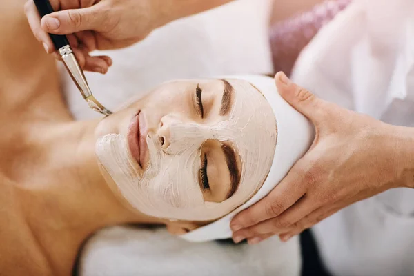 Can Already Feel Tingling Attractive Young Woman Getting Facial Beauty — Stok Foto