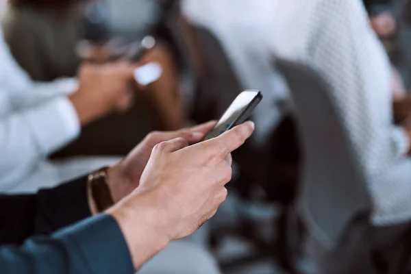 Social Media Everywhere Even Seminar Room Group Businesspeople Using Mobile — Fotografia de Stock