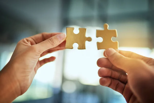 Puzzle Teamwork Innovation While People Fit Jigsaw Pieces Together Office — Stockfoto