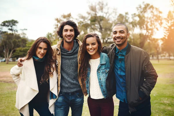 Life Brighter You Guys Portrait Group Cheerful Young Friends Huddled — Stock Photo, Image