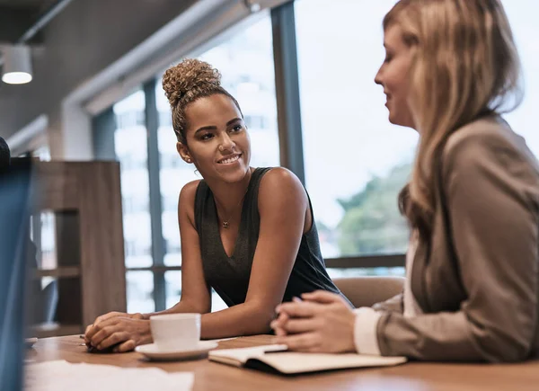 Keeping Careers Right Track Two Businesswomen Having Meeting Office — Stockfoto