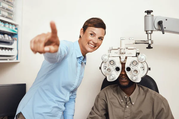 Happy Optometrist Doing Eye Test Patient Examining Vision Doing Optical — Foto Stock