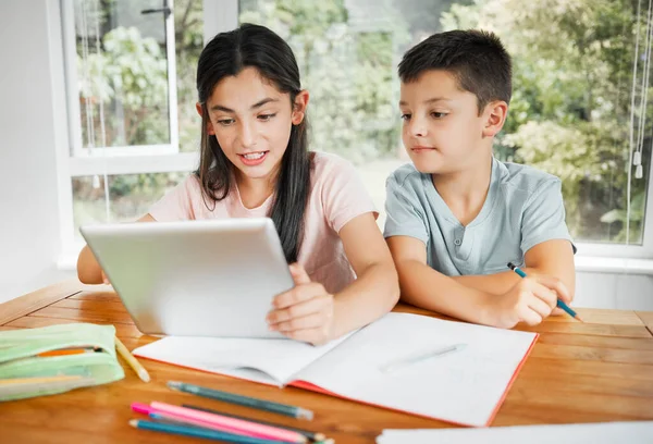 Kids Studying Education Digital Tablet Online School Work Homework Together —  Fotos de Stock