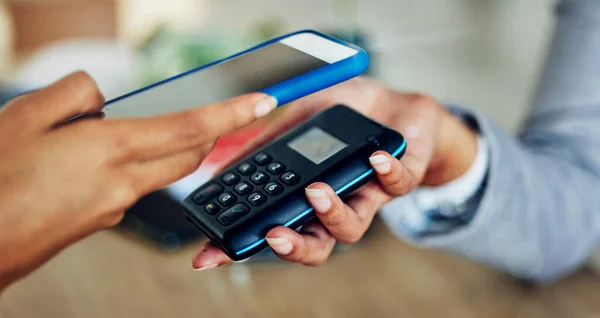 Customer Tapping Phone Mobile Nfc Payment Digital Transaction Money Transfer — Foto Stock