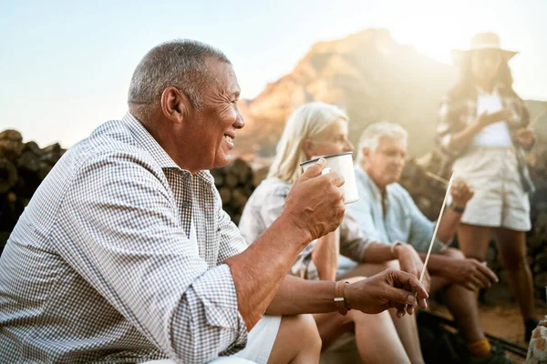 Relaxed Senior Camping Friends Taking Break Drinking Cup Coffee While — Zdjęcie stockowe