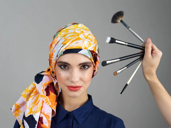 She Doesnt Need Makeup Studio Portrait Confident Young Woman Wearing — ストック写真