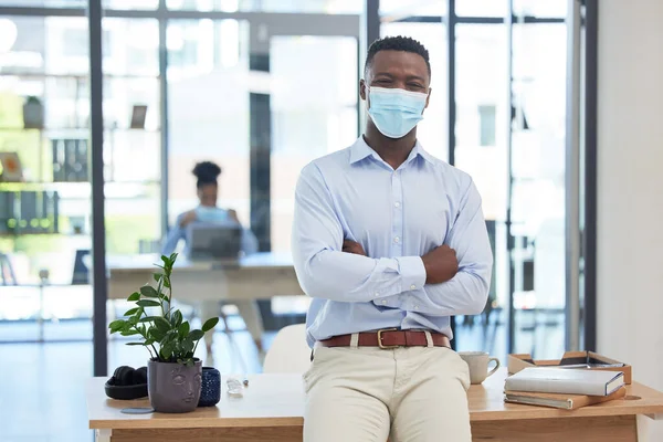 Covid Mask Policy Safety Office Workplace Businessman Covering His Face — Stockfoto