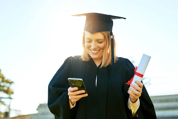 Quickest Way Tell Everyone Her Big Day Student Using Her — Fotografia de Stock