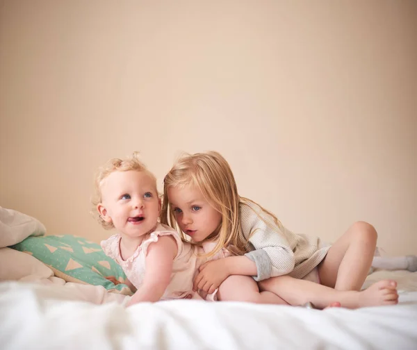 Big Sis Always Protect You Two Adorable Sisters Bonding Together — Stockfoto