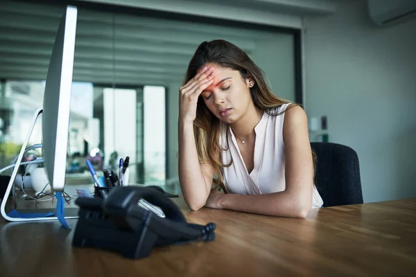 Feel Head Explode Young Businesswoman Suffering Headache While Working Office — Stock Photo, Image