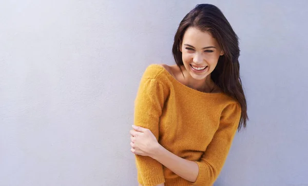 Her Laugh Infectious Portrait Beautiful Young Woman Laughing While Standing — Stock Photo, Image