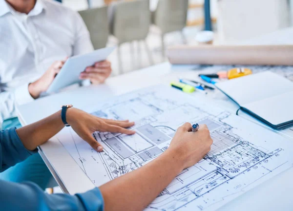 Architect Sketching Designing Blueprint Doing Architecture Engineering Structure Drawing Paper — Stockfoto