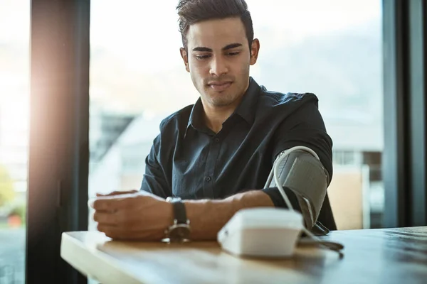 Taking Quick Reading His Blood Pressure Young Businessman Checking His — Stockfoto