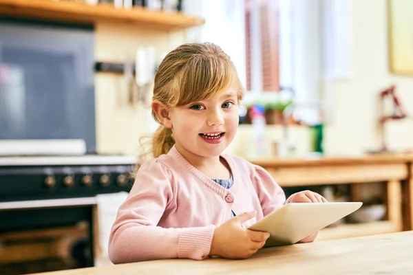 She Doesnt Need Books Anymore Portrait Cheerful Little Girl Busy — Stock Fotó