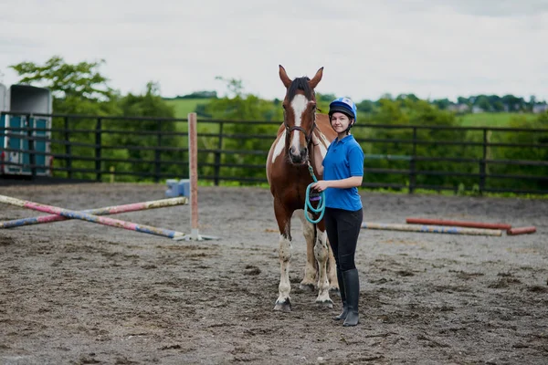 You Need Create Trust Your Horse Young Girl Her Horse — Photo