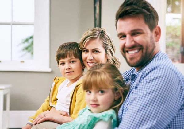 Family Means Spending Time Together Family Sitting Sofa Home — Fotografia de Stock