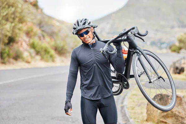 Cycling Bike Trail Fitness Man Carrying His Bicycle Riding Countryside — Stockfoto