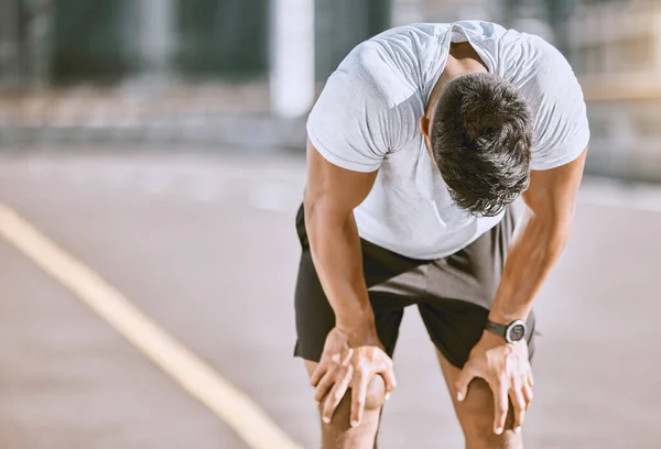 Tired Man Resting Fitness Run Taking Break Cardio Training Doing — Stockfoto