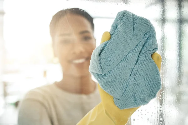 Woman Cleaning Window Cloth Rubber Gloves Washing Shower Cabin Glass — 图库照片