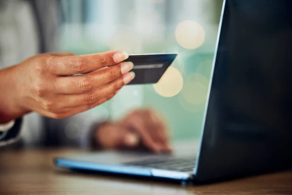 Ecommerce Banking Businesswoman Laptop Credit Card Doing Financial Transaction Online — Stok fotoğraf