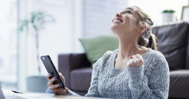 Celebrating Happy Excited Woman Winning Online Phone Gambling Casino Web — Stockvideo