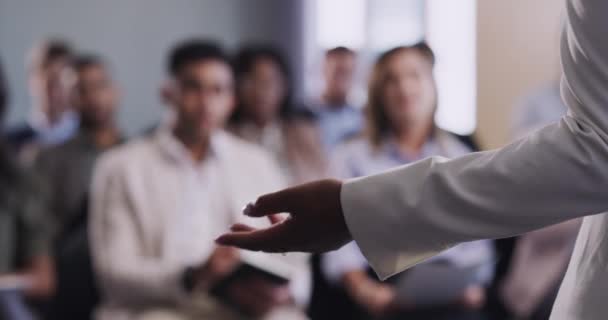 Business Presentation Seminar Coaching Conference Close Hand Gesture Businesswoman Leader — 비디오