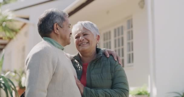 Loving Happy Joyful Mature Old Lovers Retirement Investment Property New — Stockvideo