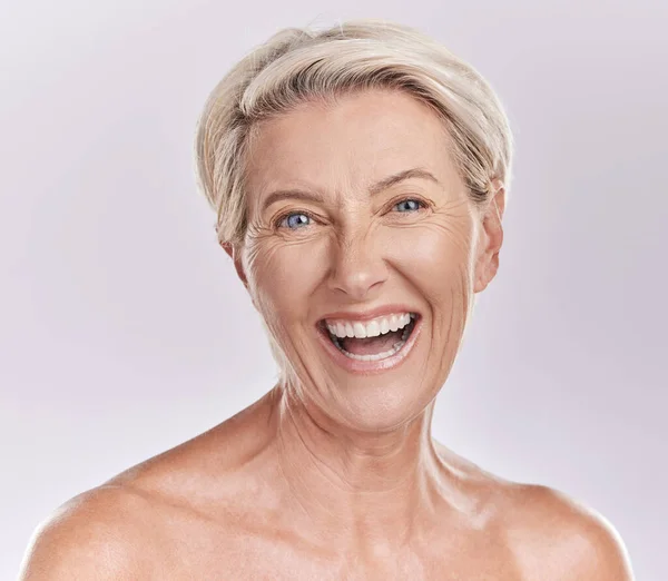 Skincare Wellness Face Senior Woman Big Smile Beauty Cosmetics Makeup — 图库照片
