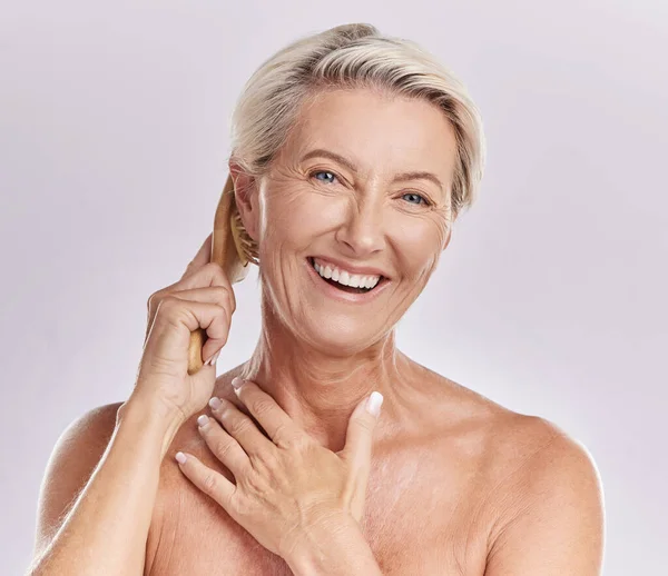 Grooming Hygiene Hair Care Mature Woman Brush Style Grey Hair — Stock Fotó