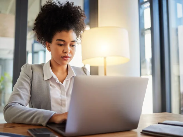 Laptop Typing Serious Business Woman Reading Emails Desk Formal Professional — Fotografia de Stock