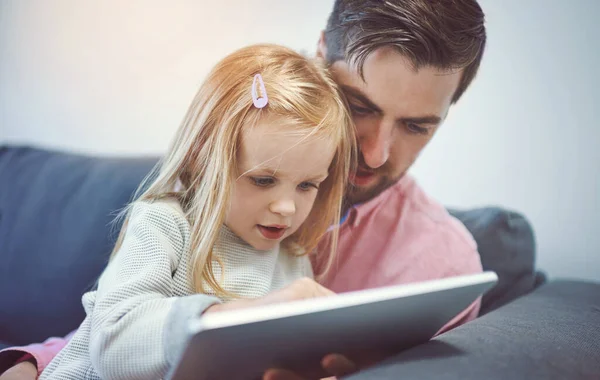 Bonding Time Age App Adorable Little Girl Using Digital Tablet — Foto de Stock