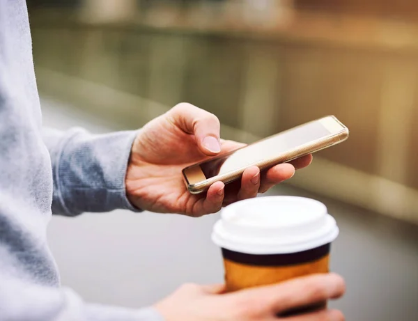 Coffee Social Media Fix Sorted Man Using His Mobile Phone — Stockfoto