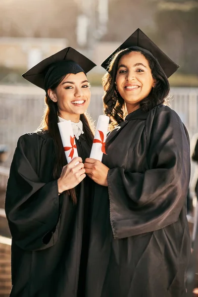 Just Ticked Another Goal Ours Portrait Two Students Holding Diplomas — ストック写真