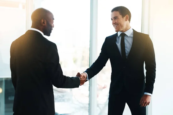 Allow Extend Warm Welcome Two Businessmen Shaking Hands Office — Stok Foto