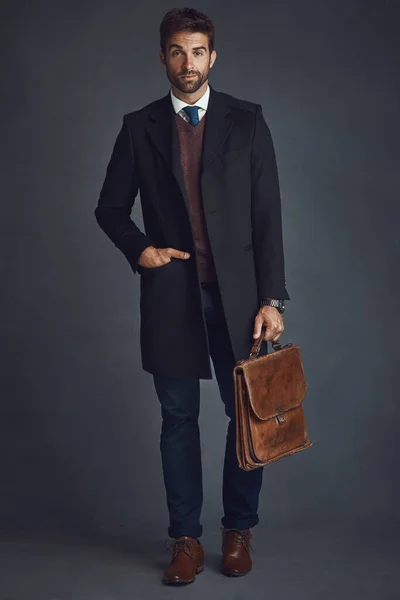 Putting His Style Work Studio Portrait Stylishly Dressed Young Man —  Fotos de Stock