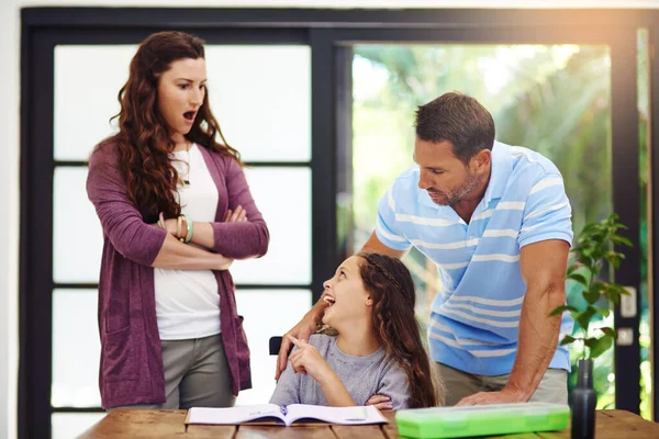 How Dare You Say Young Girl Doing Homework Her Parents — 스톡 사진