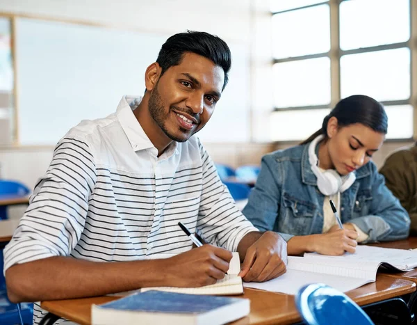 Getting Studies One Subject Time Cropped Portrait Handsome Young University — Fotografia de Stock