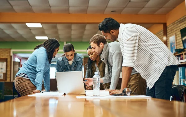 You All Need See Group University Students Studying Library — 스톡 사진