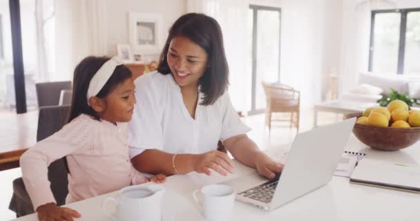 Daughter Working Mother Single Parent Small Business Entrepreneur Typing Laptop — Stock videók