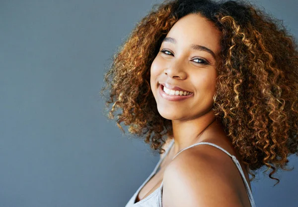 Because Smiling Best Studio Shot Attractive Young Woman Grey Background — Zdjęcie stockowe