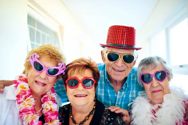 Real Live Bunch Group Carefree Elderly People Wearing Glasses Looking — Fotografia de Stock