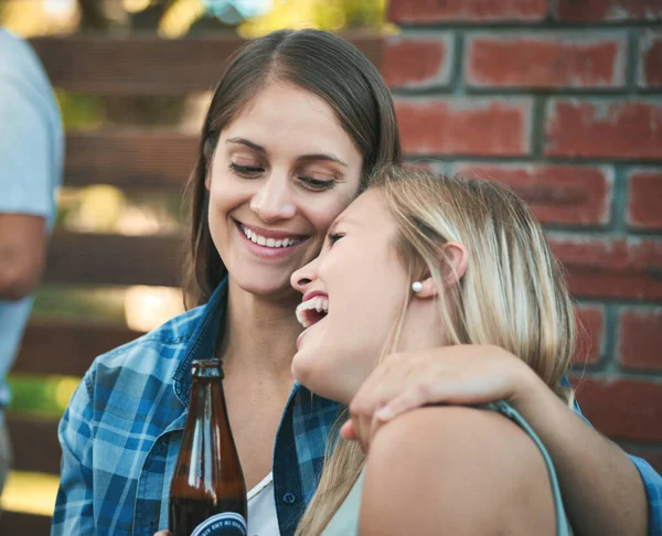 Fun Times Thats What Friends Two Happy Young Women Enjoying — Photo