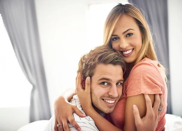 Her Smile Inspires Mine Happy Young Couple Sharing Affectionate Moment — ストック写真