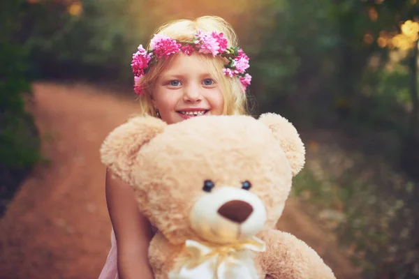 Shes Inseparable Her Stuffed Friend Happy Little Girl Holding Teddy — Stok fotoğraf