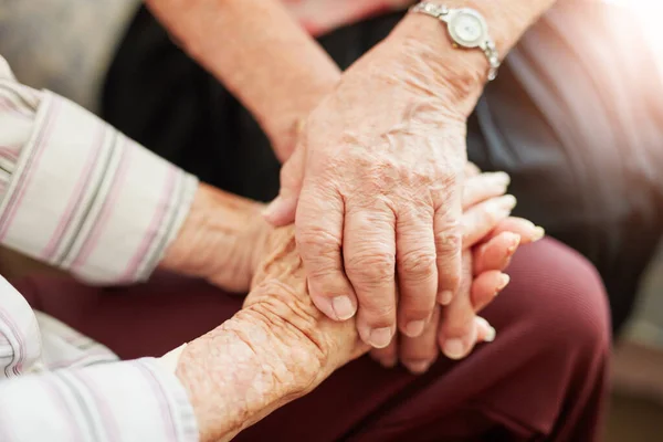 Best Friends Matter What Two Senior Women Holding Hands Retirement — Stockfoto