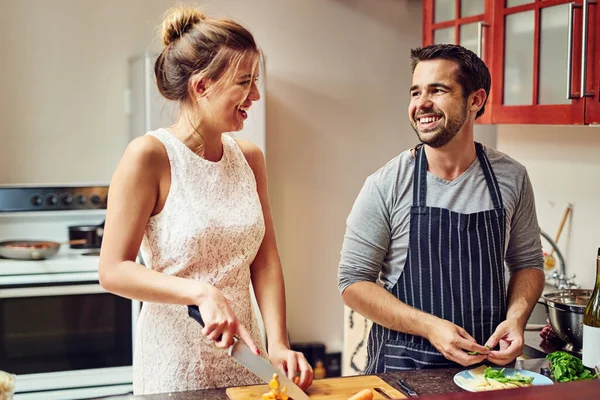 Cooking Together Has Brought Closer Young Couple Preparing Food Together — Stockfoto