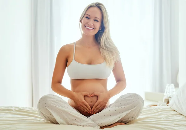 Have Nothing Love Baby Bump Pregnant Woman Holding Her Belly — Stockfoto