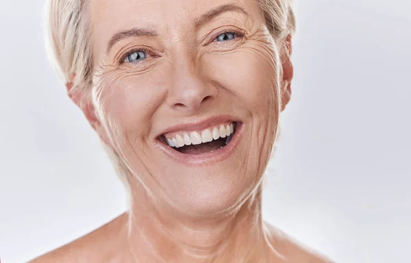 Dentist Veneers Dentures Senior Woman Mouth Teeth Looking Happy Her — Stock Photo, Image